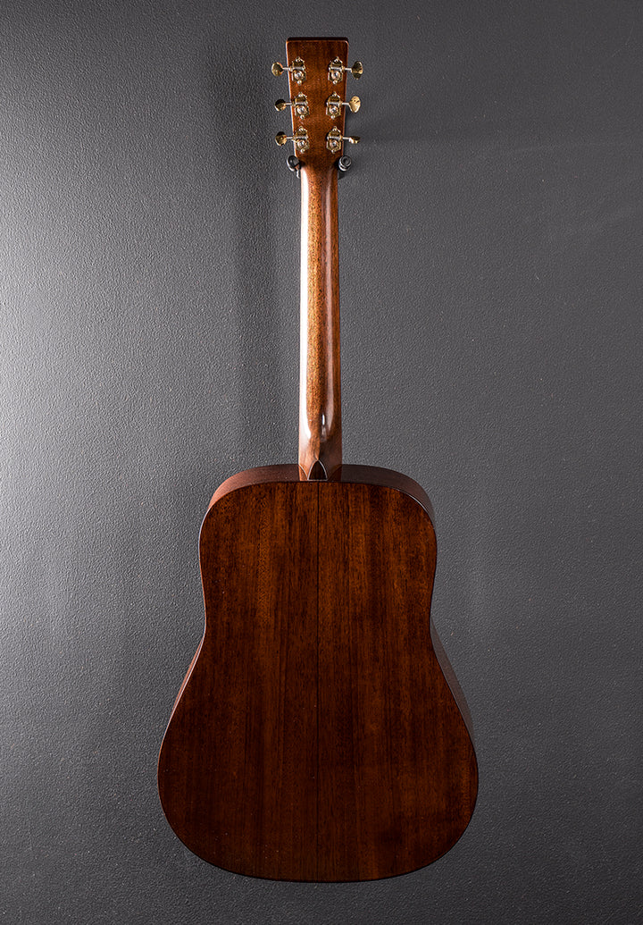 D-18 Modern Deluxe &
