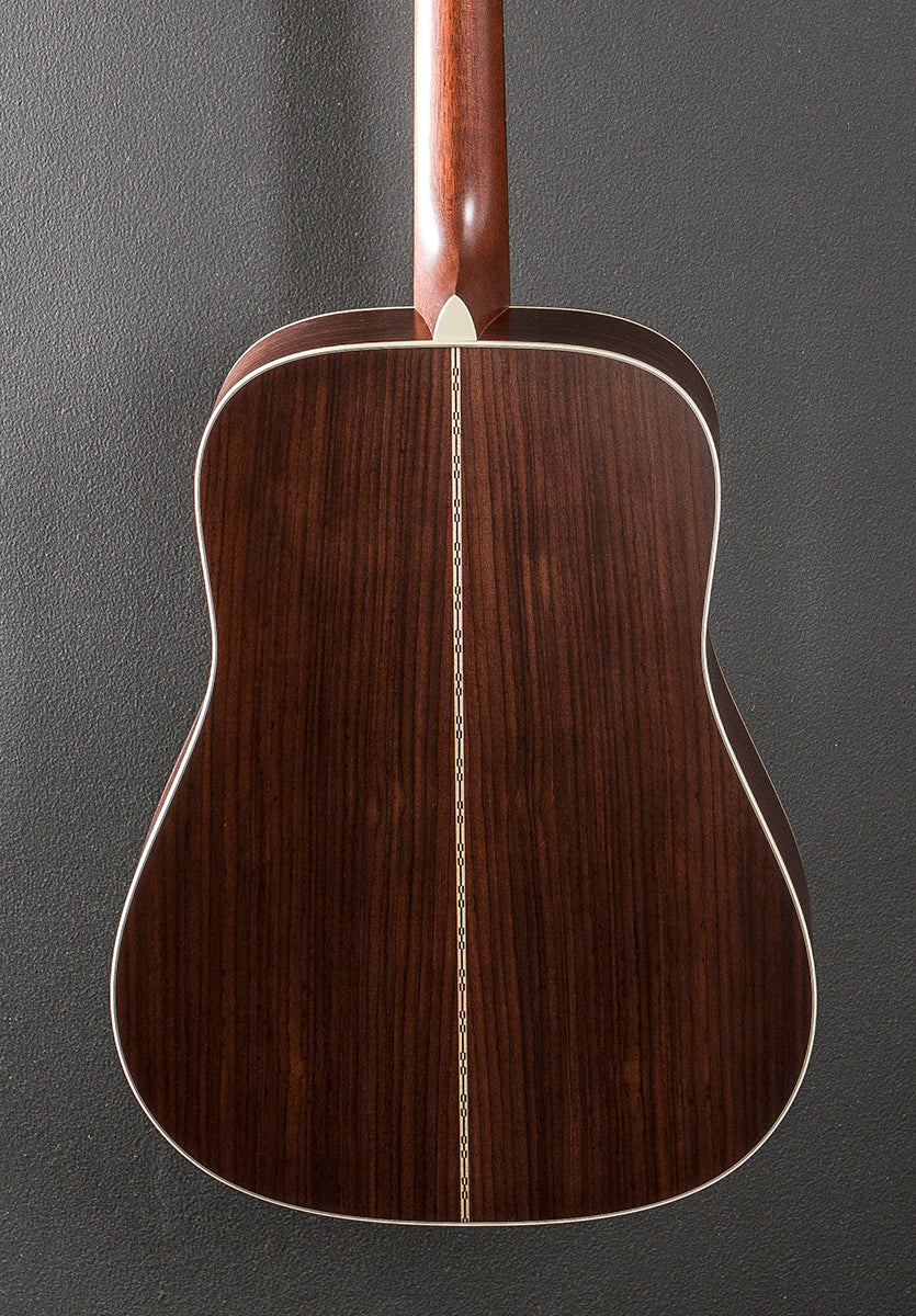 D-28 - Satin Natural
