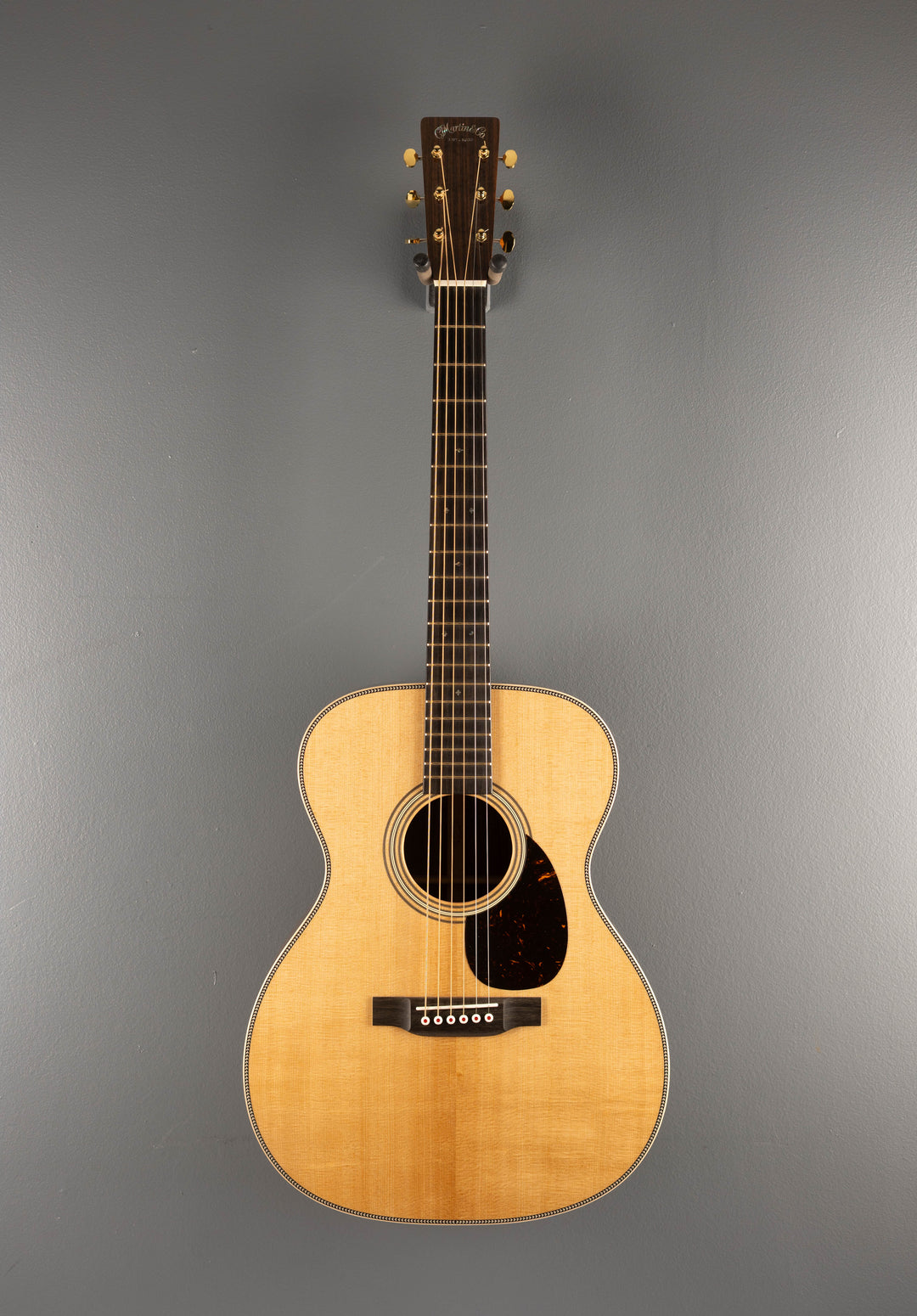 OM-28 Modern Deluxe '24