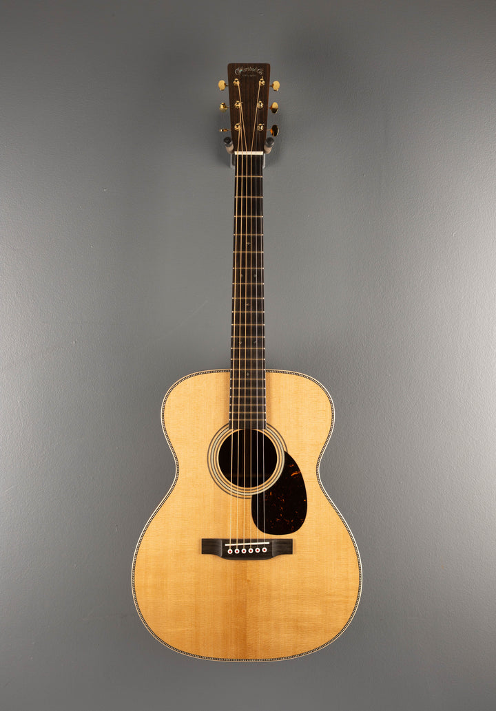 OM-28 Modern Deluxe '24