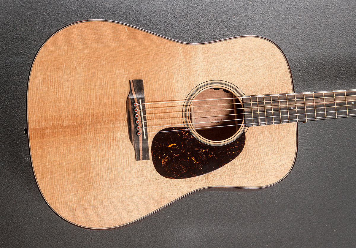Martin Modern Deluxe – Dave's Guitar Shop