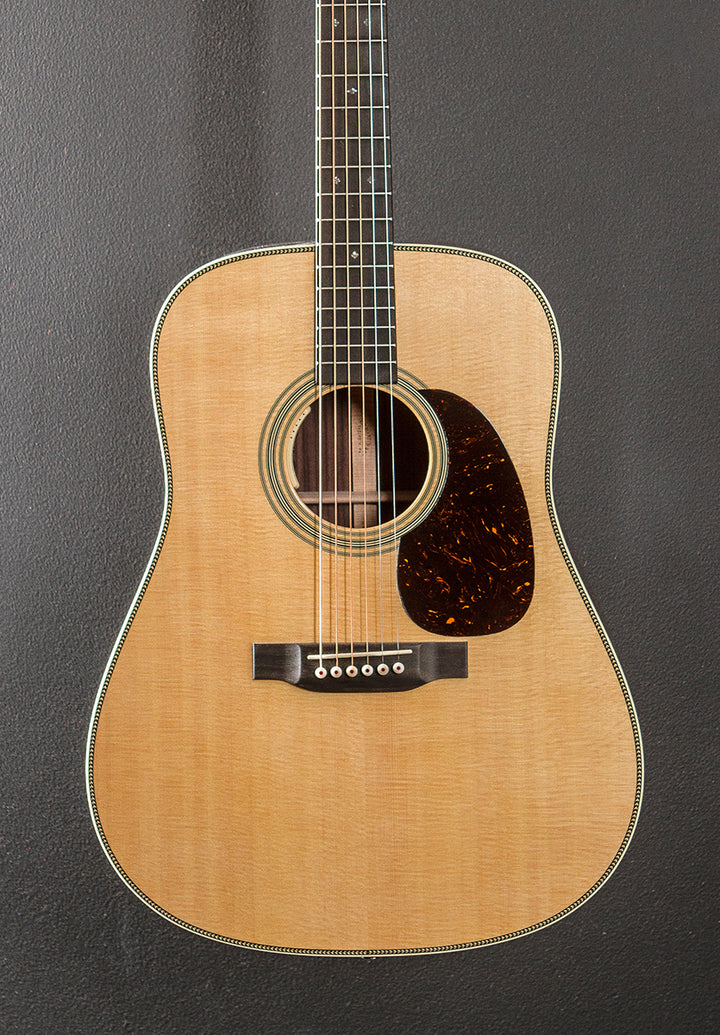 New for 2025 HD-28E w/LR Baggs Anthem - Gloss Natural