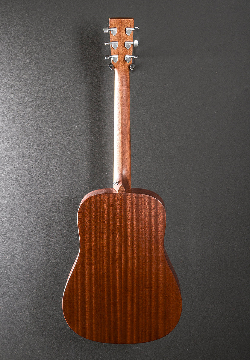 New for 2025 D Jr E – Dave's Guitar Shop