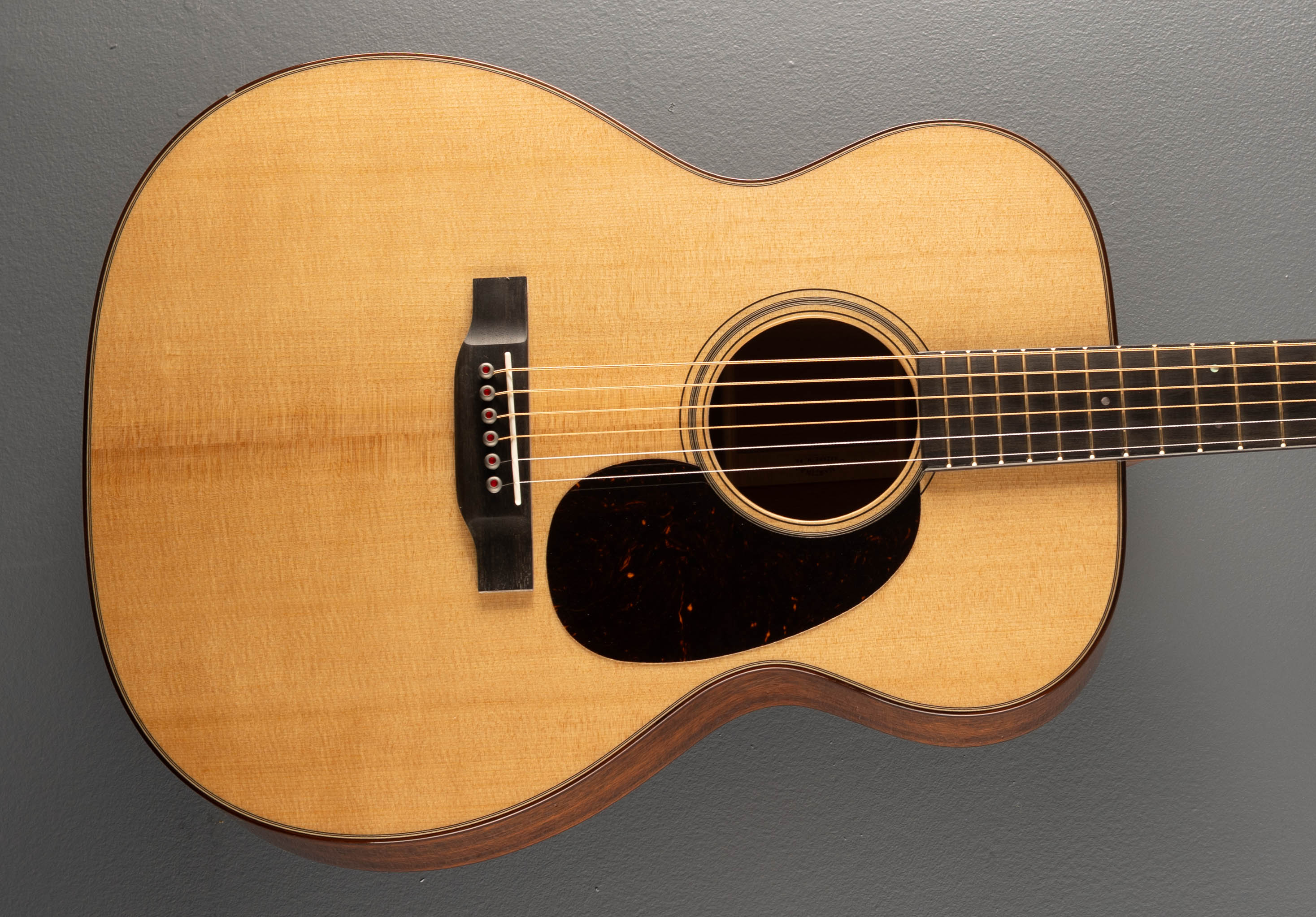 000-18 Modern Deluxe – Dave's Guitar Shop