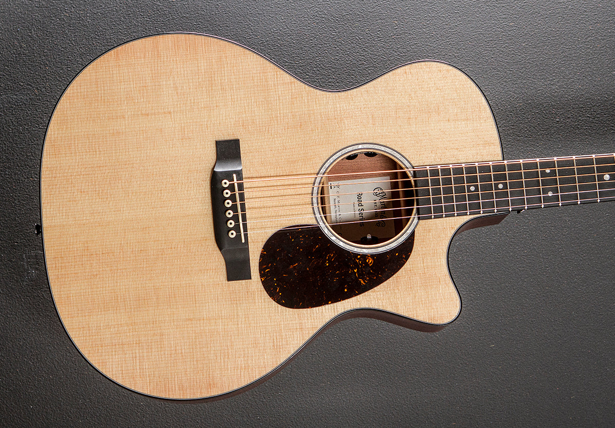 GPC-11E – Dave's Guitar Shop
