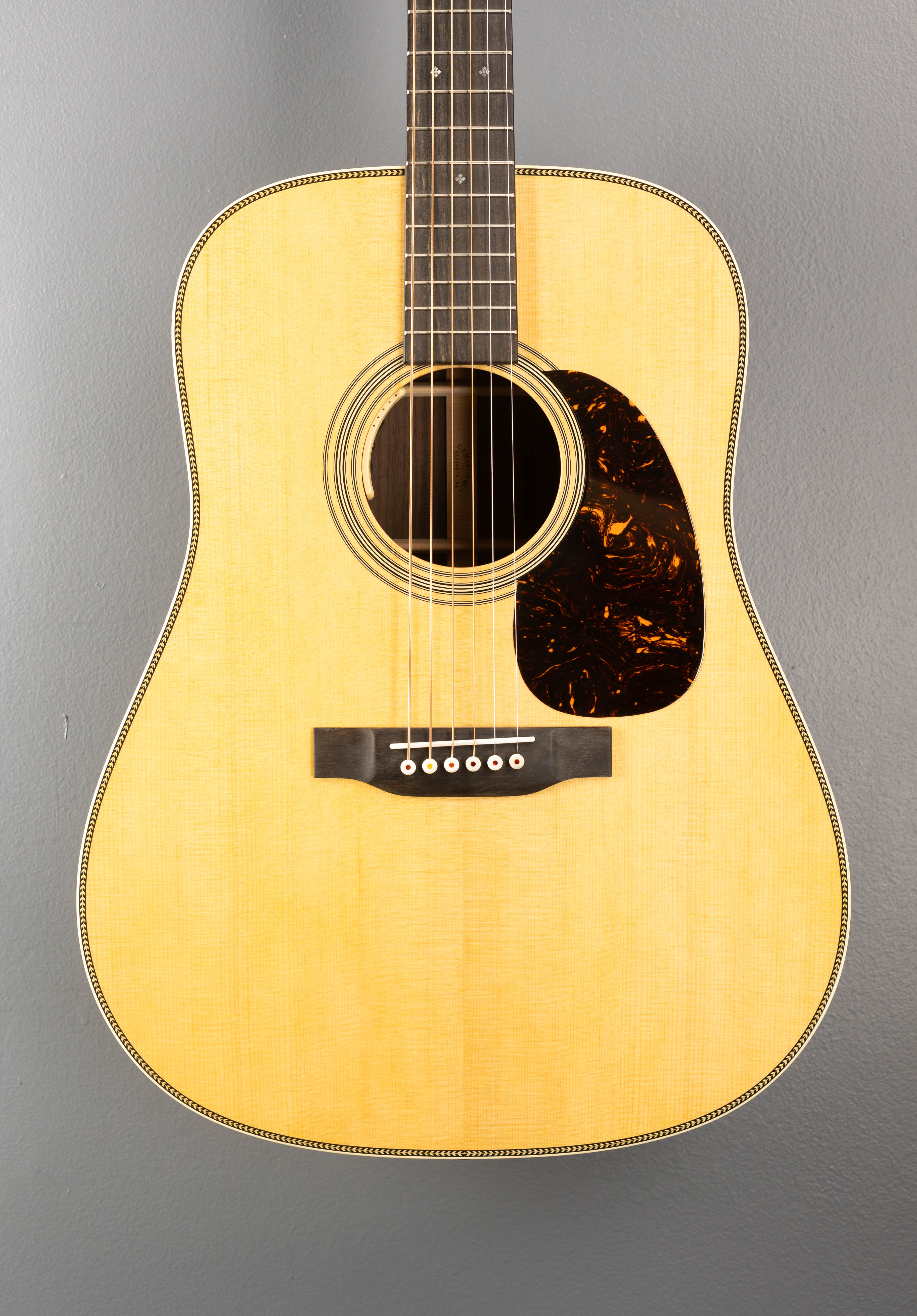 New for 2025 HD-28E w/LR Baggs Anthem - Gloss Natural – Dave's