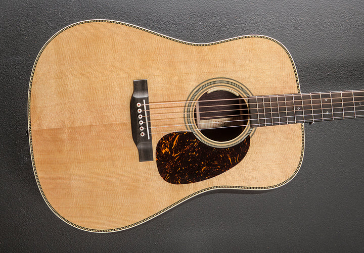 New for 2025 HD-28E w/LR Baggs Anthem - Gloss Natural