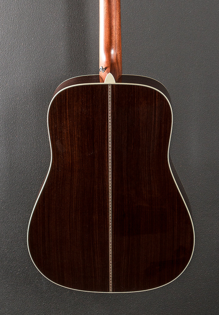 New for 2025 HD-28E w/LR Baggs Anthem - Gloss Natural