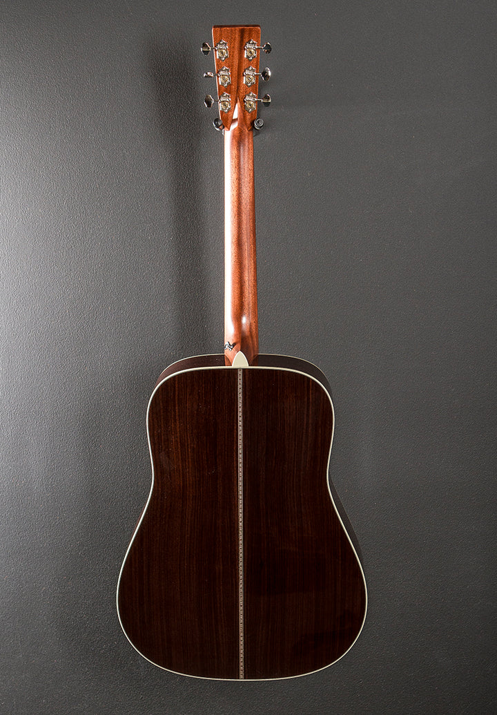 New for 2025 HD-28E w/LR Baggs Anthem - Gloss Natural