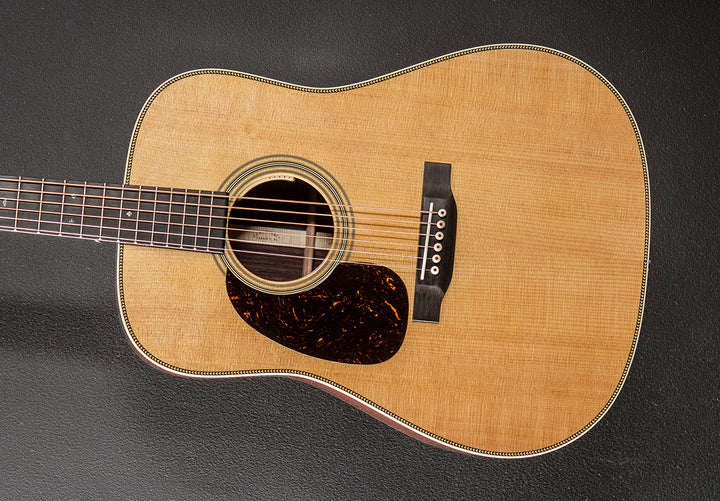 New for 2025 HD-28E w/LR Baggs Anthem Left Hand- Gloss Natural