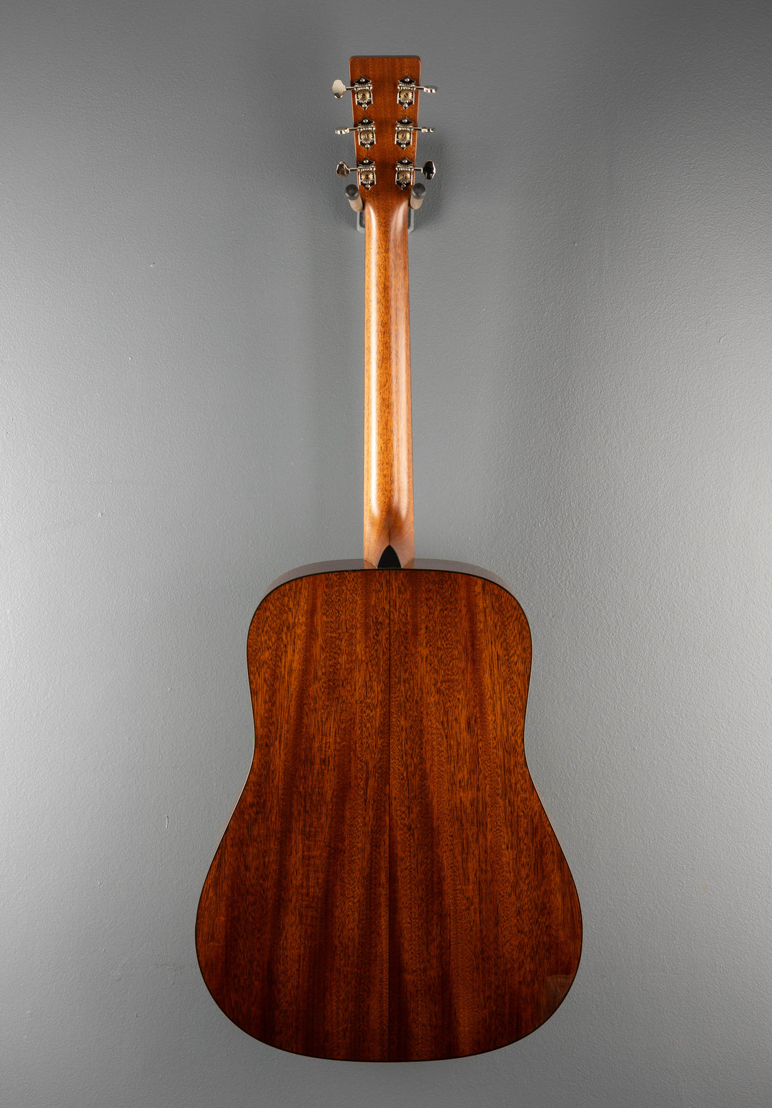 New for 2025 D-18 Left Hand - Gloss Natural