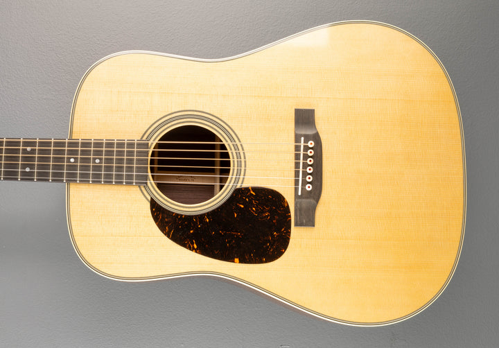 New for 2025 D-28 Left Hand - Gloss Natural