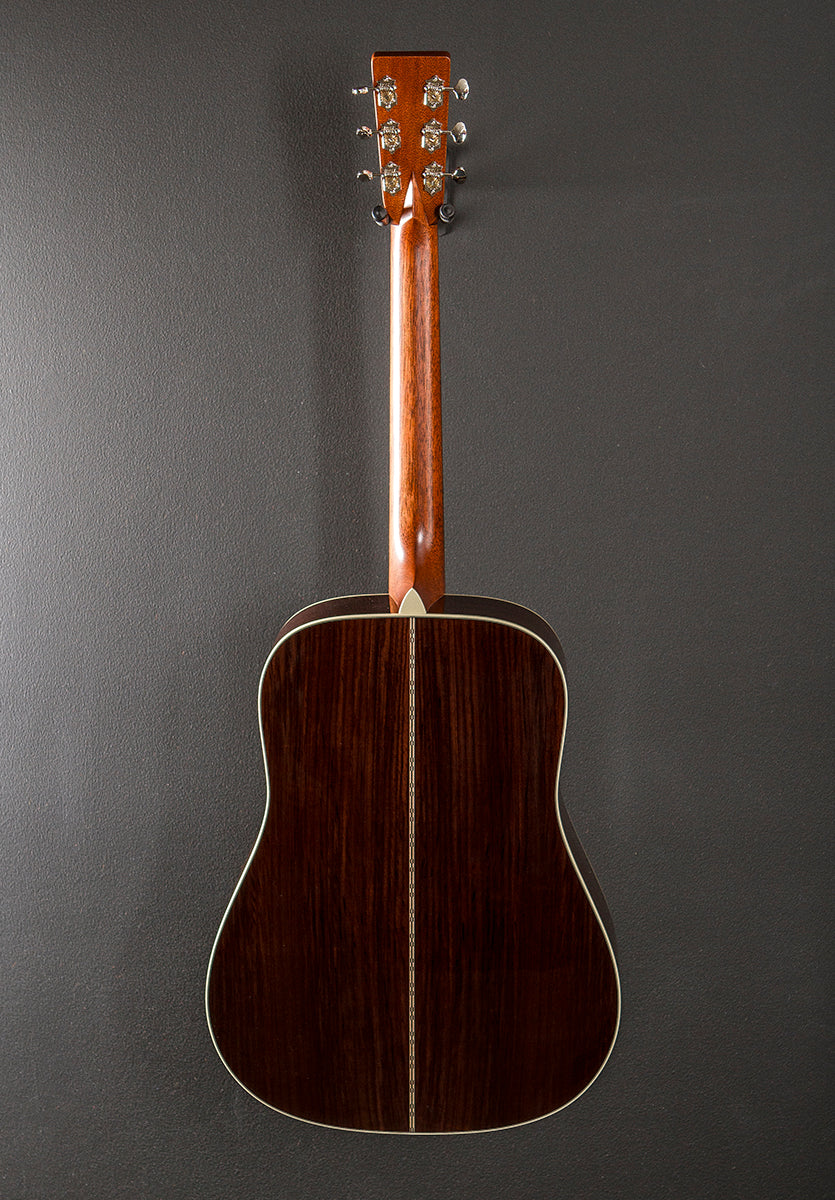 New for 2025 D-28 Left Hand - Gloss Natural