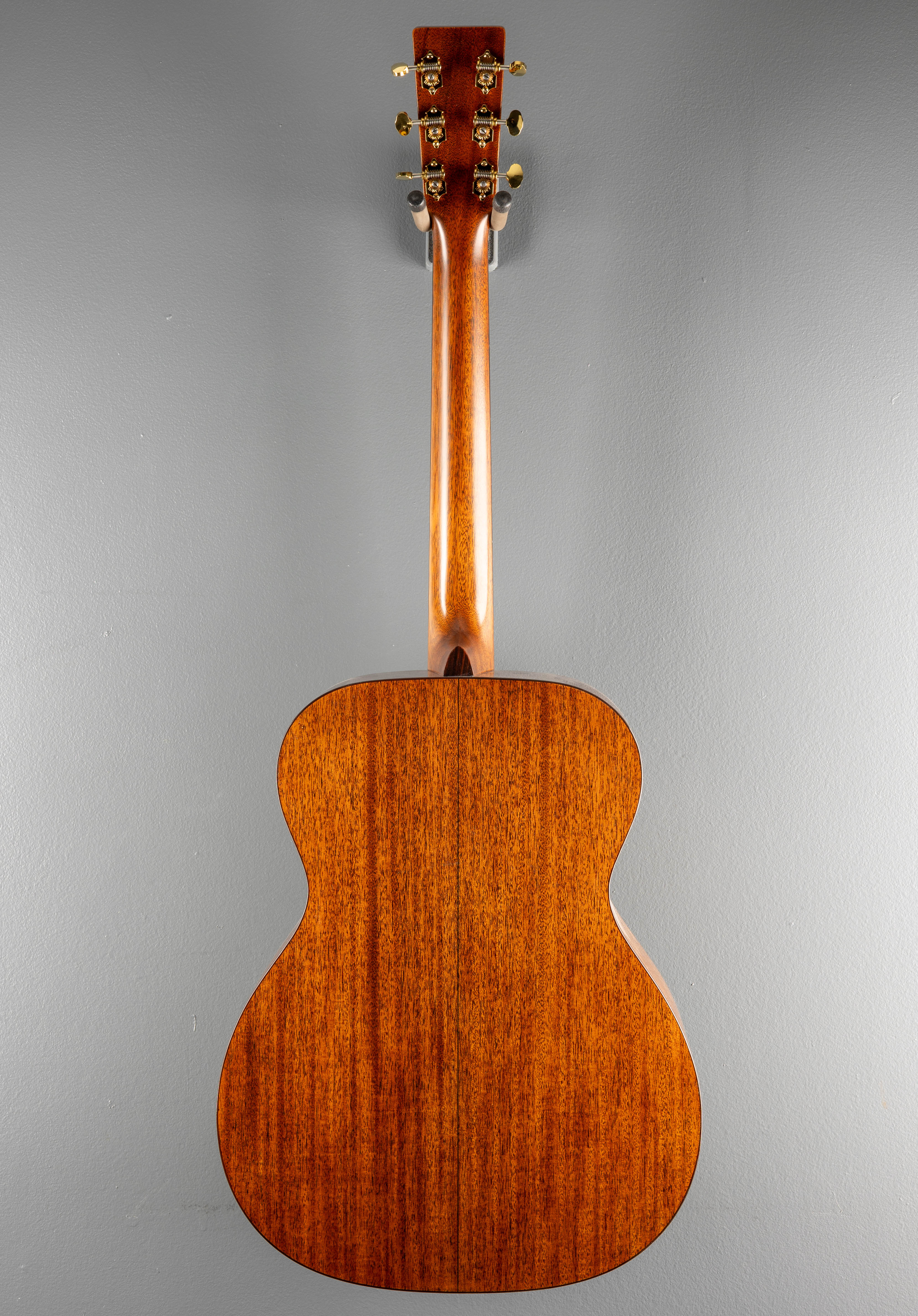 000-18 Modern Deluxe – Dave's Guitar Shop