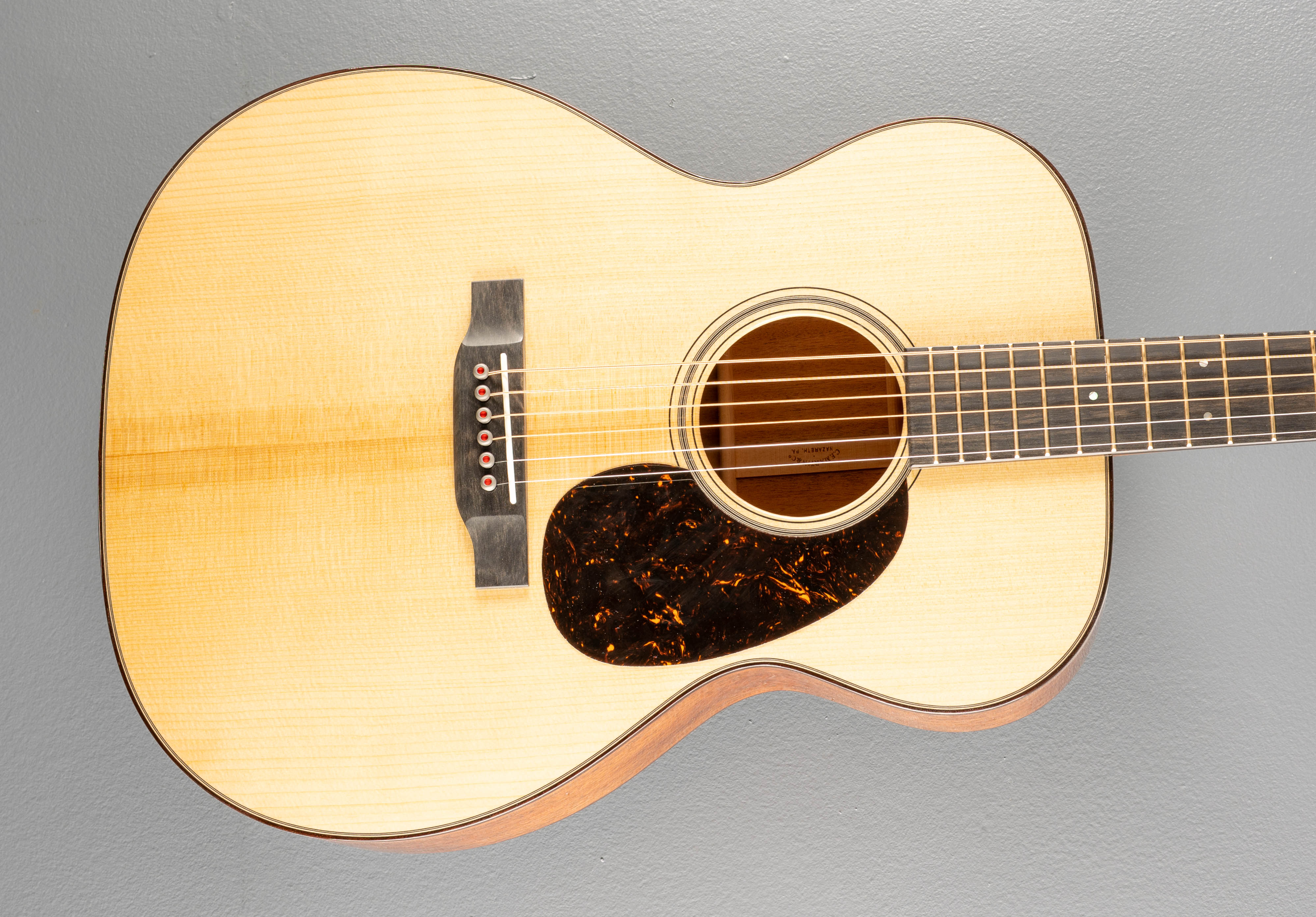000-18 Modern Deluxe – Dave's Guitar Shop