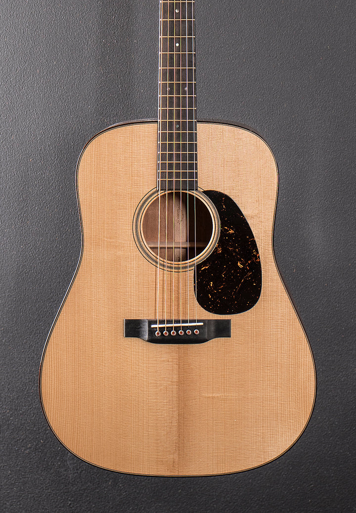 D-18 Modern Deluxe