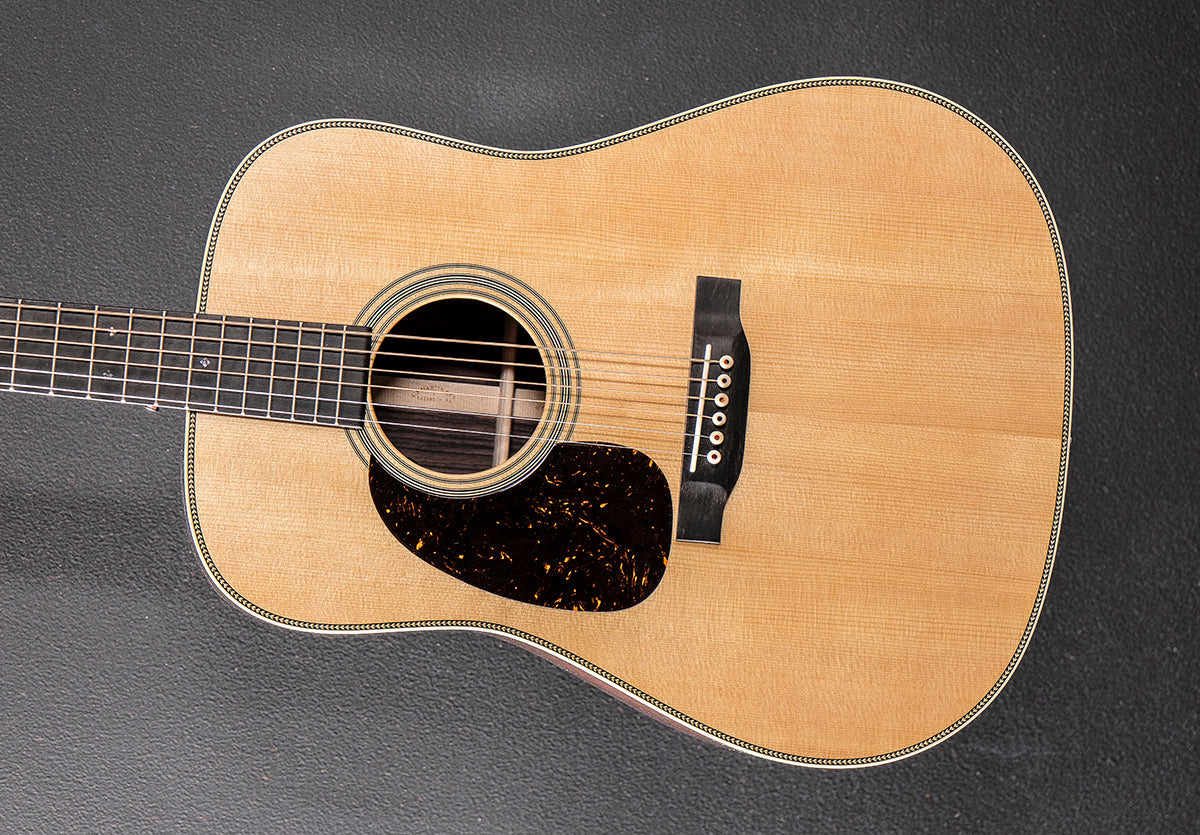 New for 2025 HD-28E w/Fishman Aura VT Blend Left Hand- Gloss