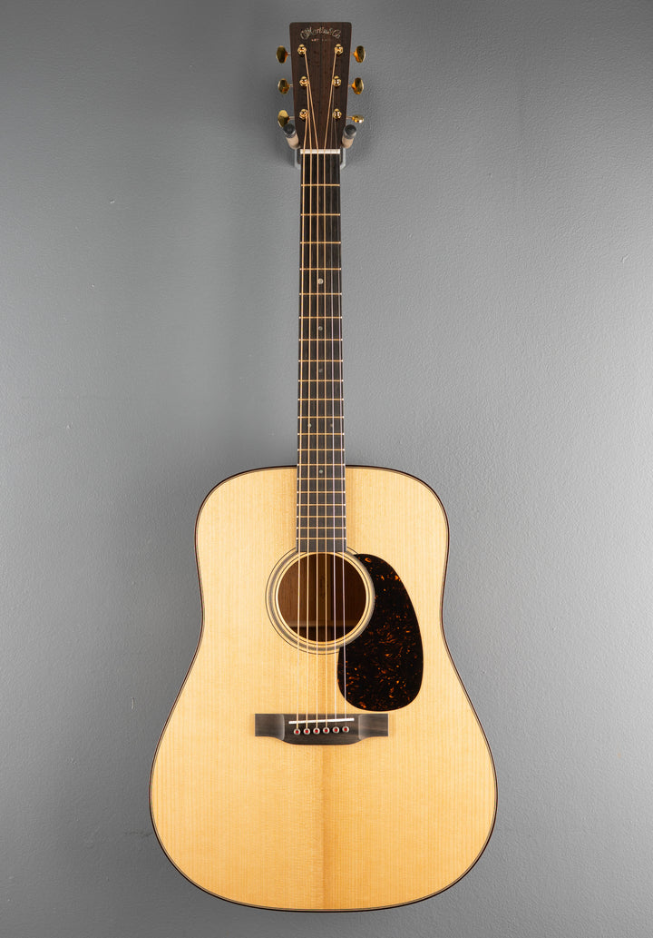 D-18 Modern Deluxe