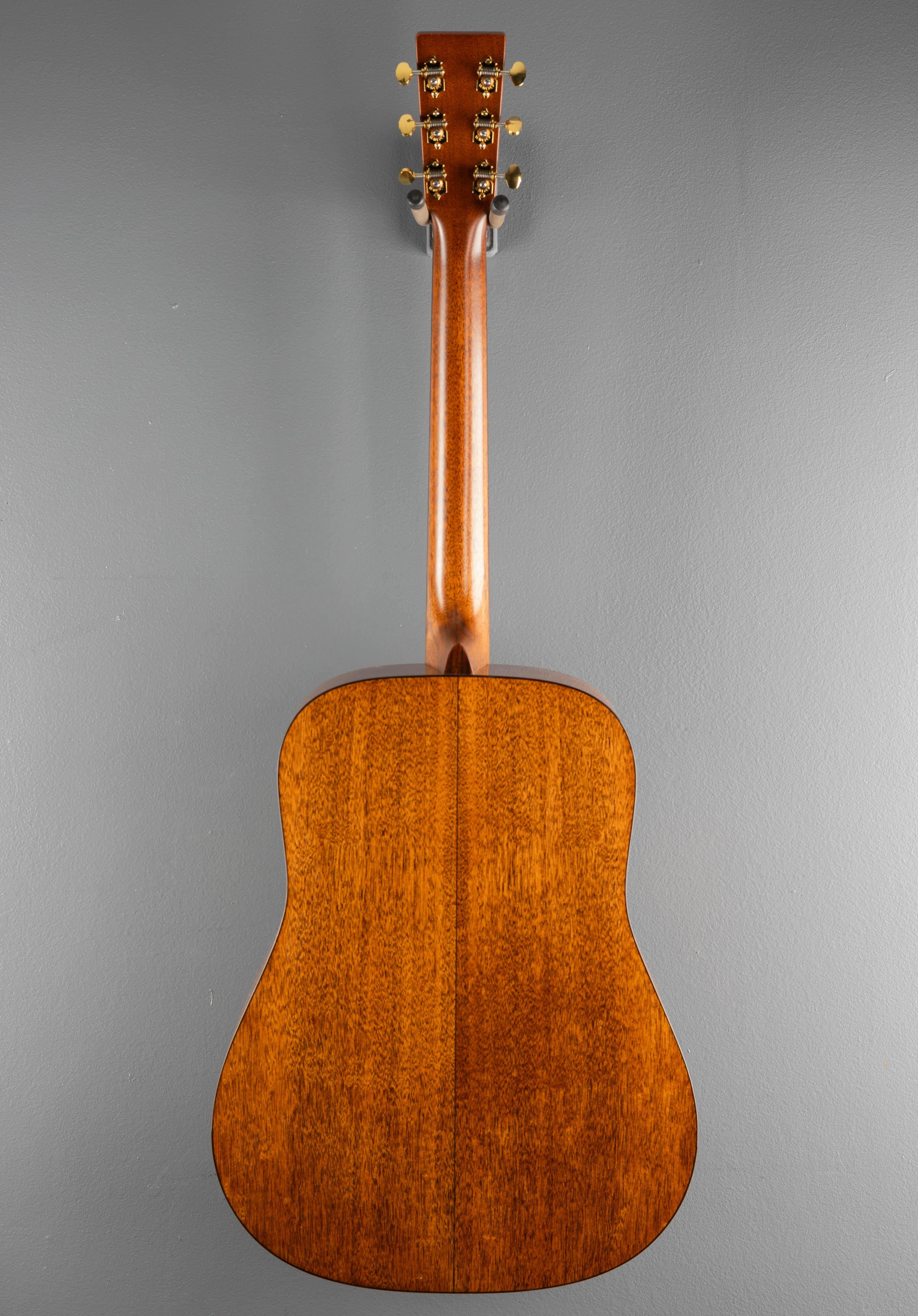 D-18 Modern Deluxe – Dave's Guitar Shop