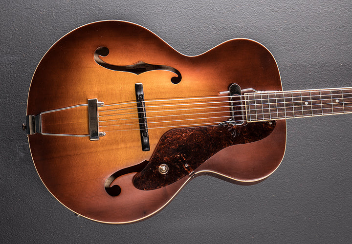 Used G9555 New Yorker Archtop, Recent