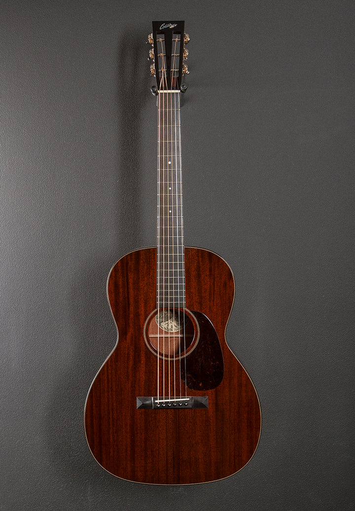 0001 Mahogany