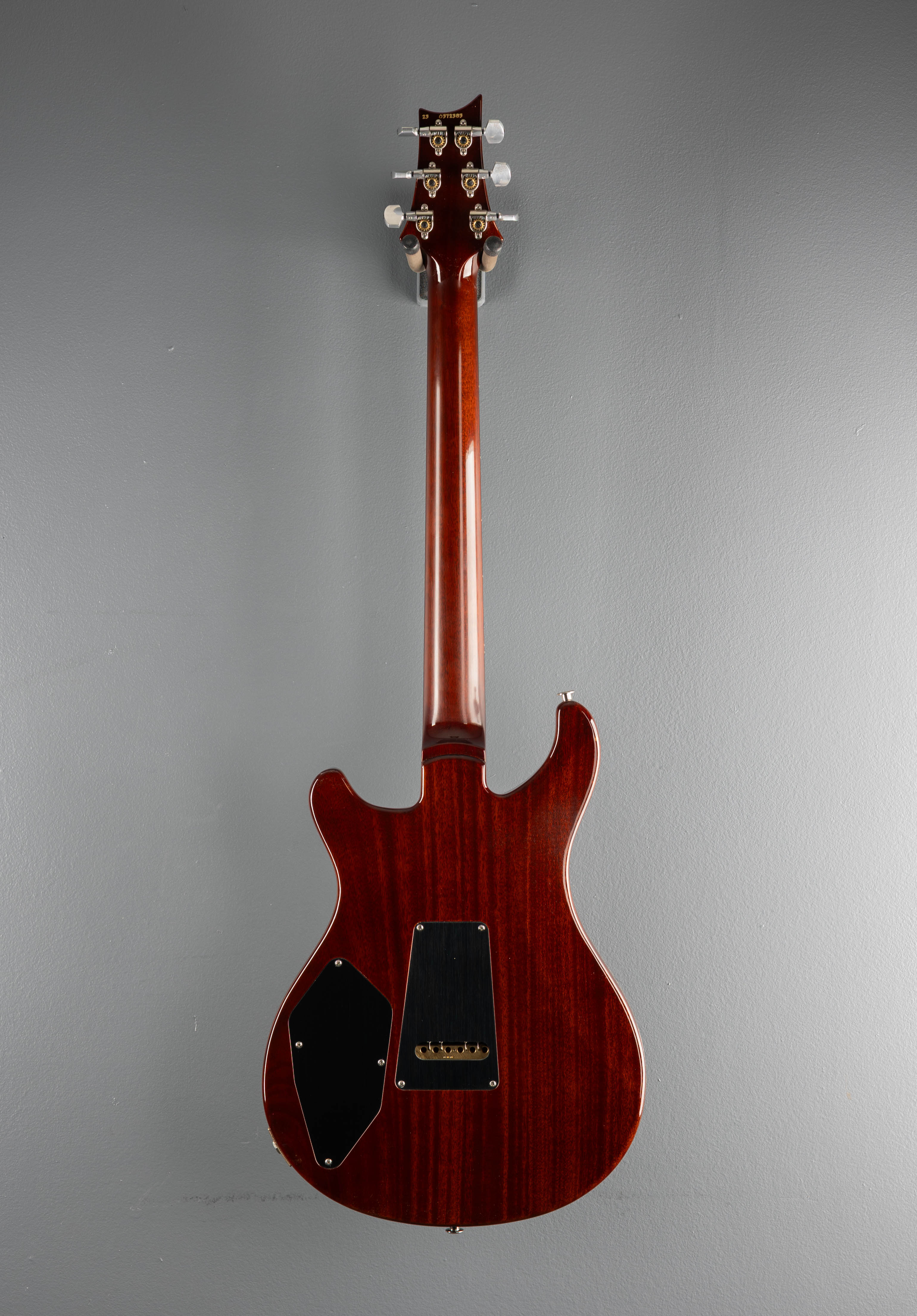 509 '23 – Dave's Guitar Shop