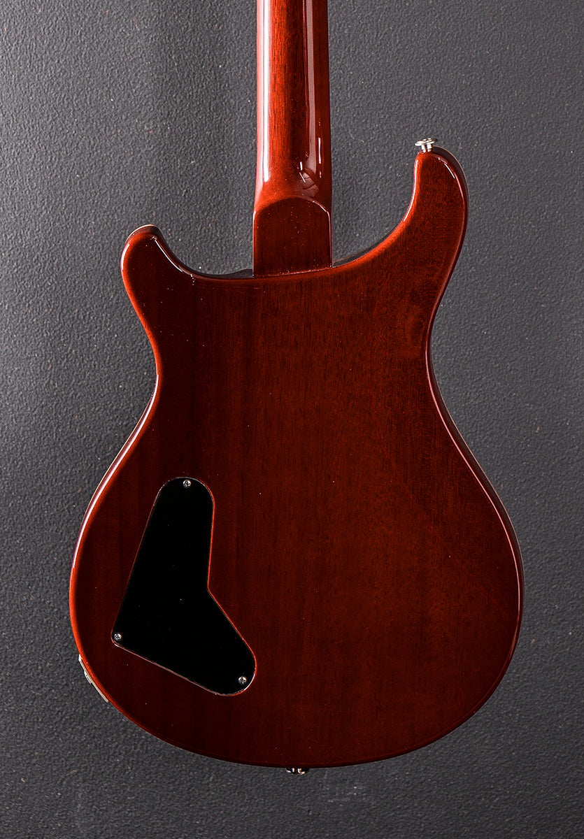 Custom 22 Stoptail 10 Top &