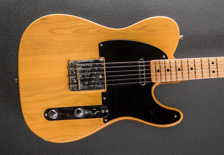 Used American Vintage '52 Reissue Tele '01