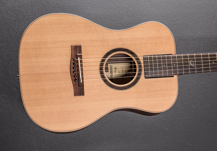 Model OF422 Travel Guitar, Recent