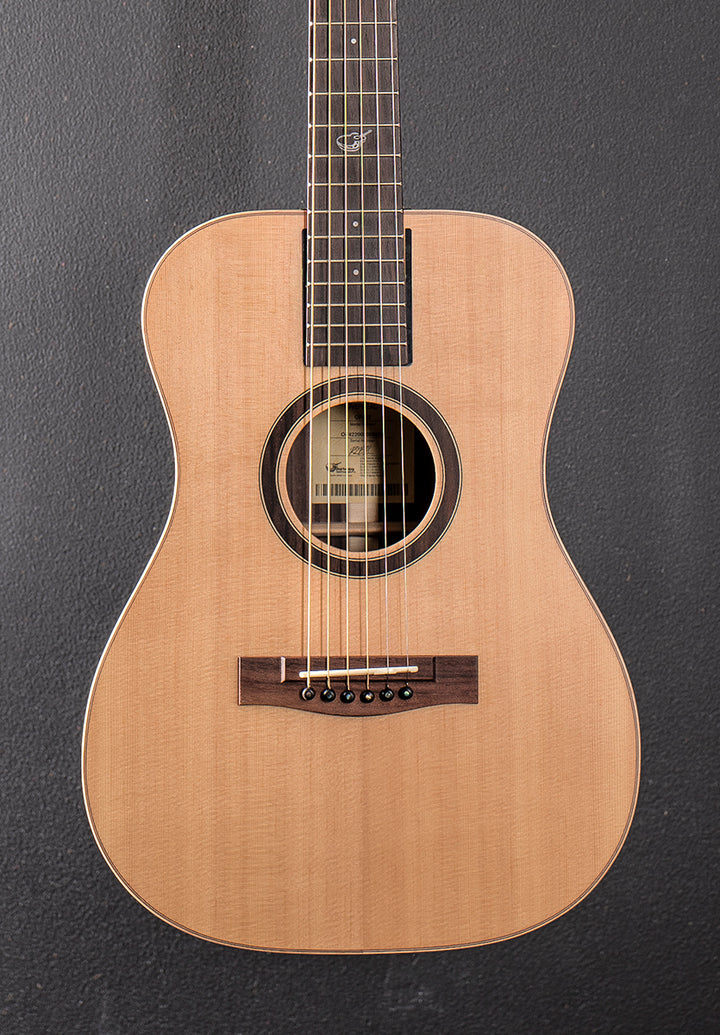 Model OF422 Travel Guitar, Recent