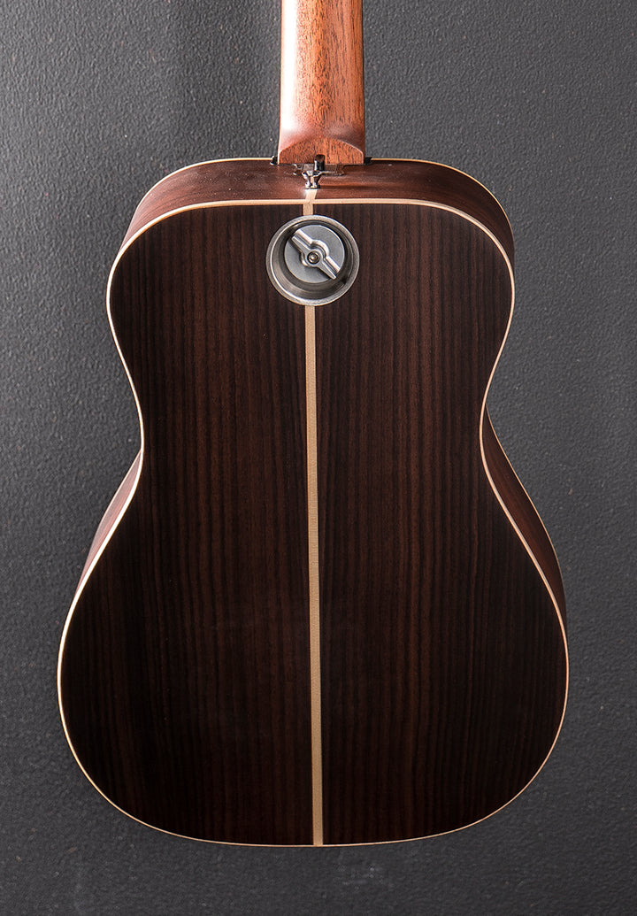 Model OF422 Travel Guitar, Recent