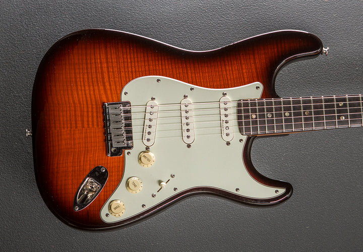 Used 35th Anniversary Strat '90