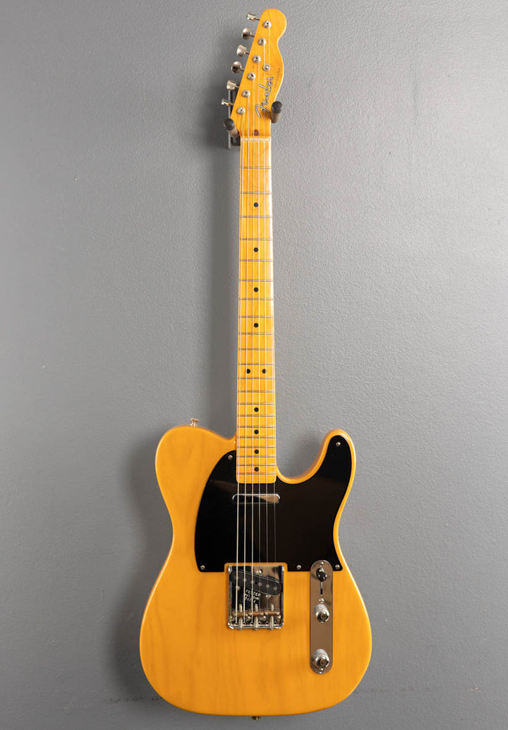 USED American Vintage '52 Telecaster, '04