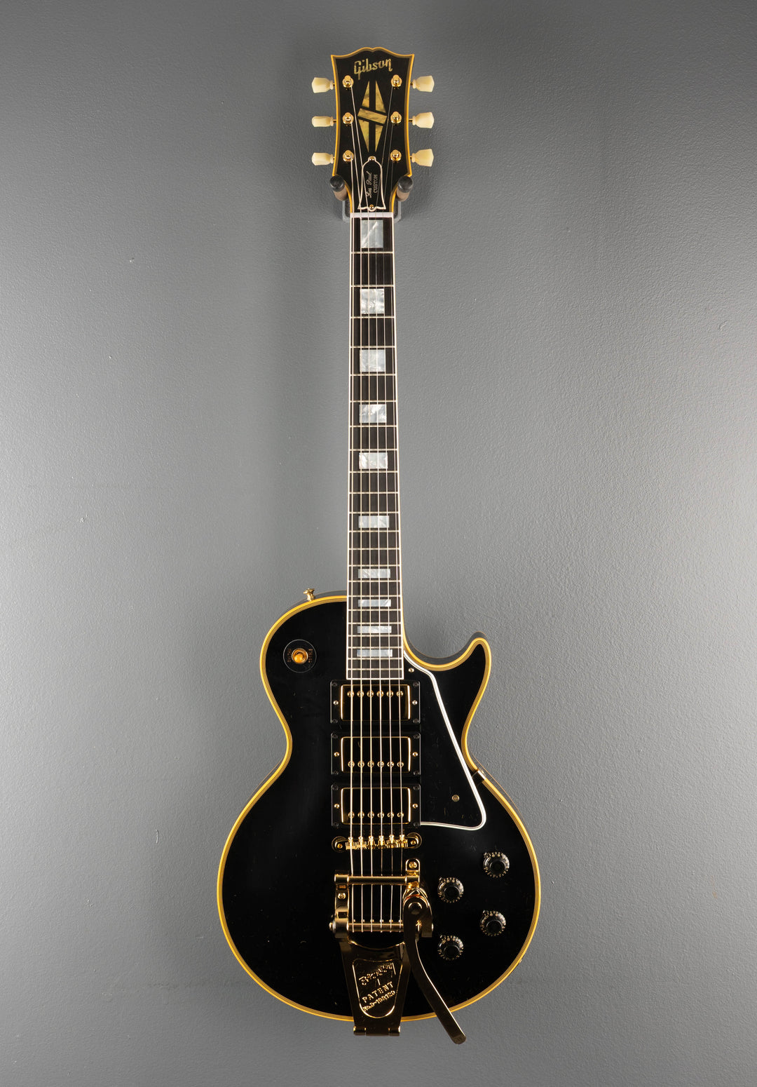 1957 Les Paul Custom Reissue - VOS Ebony 3 Pickup w/Bigsby
