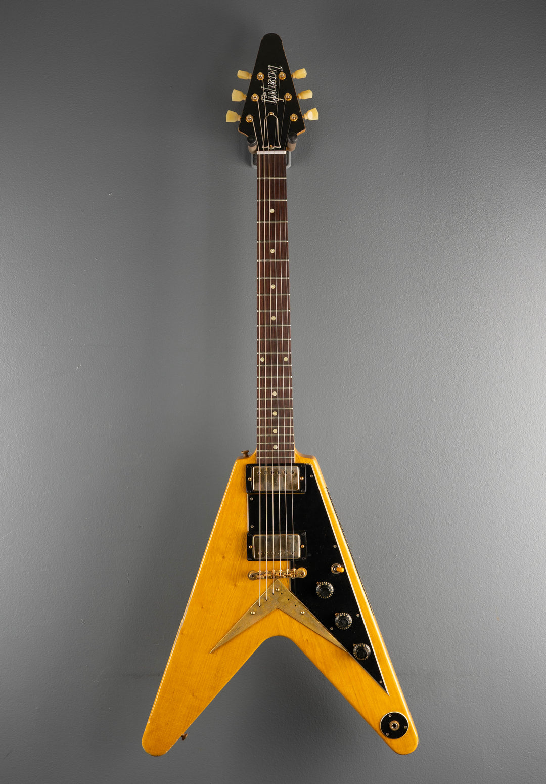 1958 Korina Flying V Reissue (Black Pickguard) Heavy Aged - Antique Natural