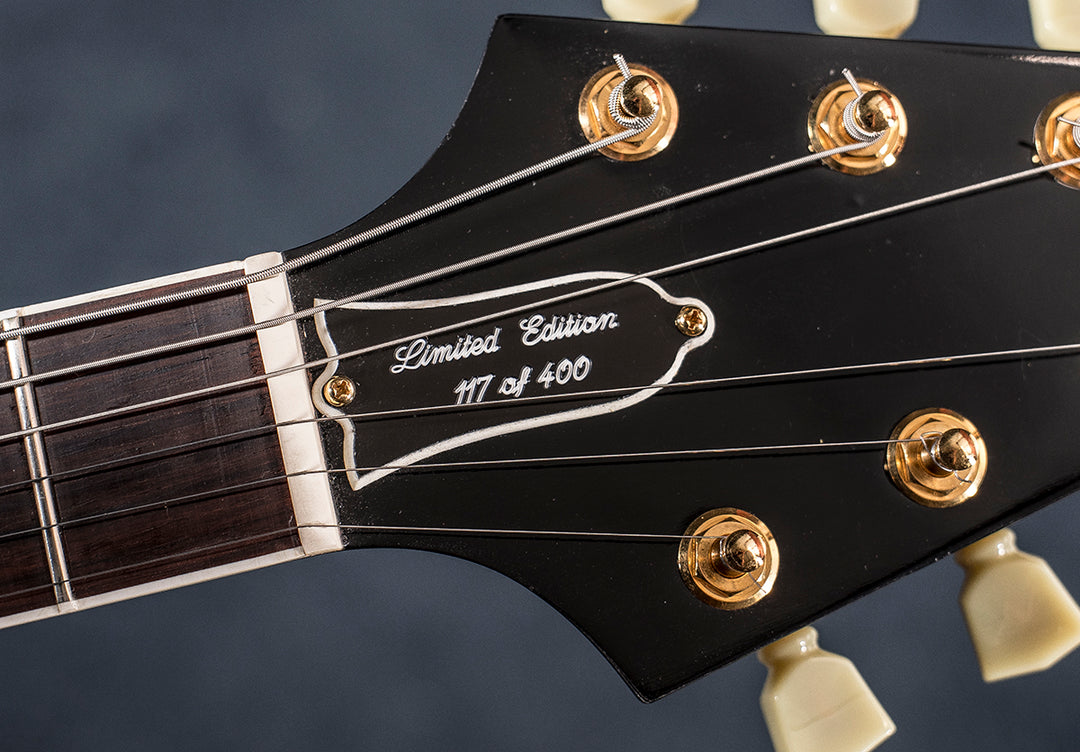 Limited Edition Hall of Fame Jimi Hendrix Flying V &