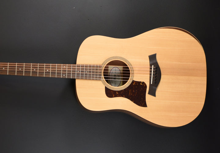 Academy 10E Left Hand Walnut '25