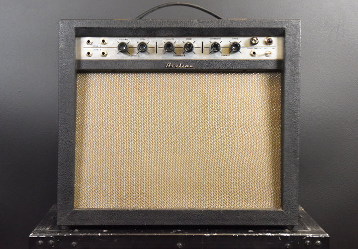 Model 62-9013A - 1x12" Combo, '60s
