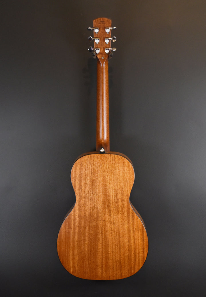 AMP610 Parlor Acoustic/Electric, Recent
