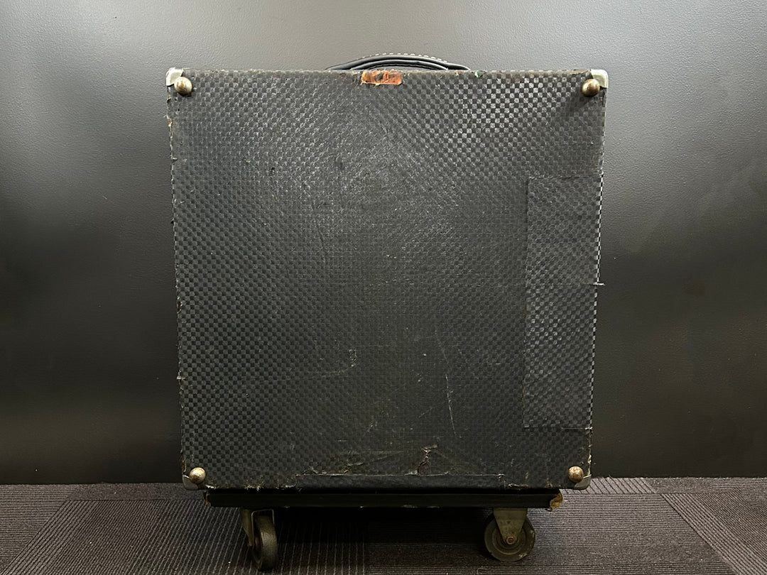 B-15-N Fliptop Bass Combo, Mid 60s