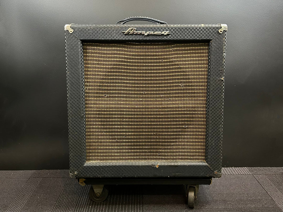 B-15-N Fliptop Bass Combo, Mid 60s