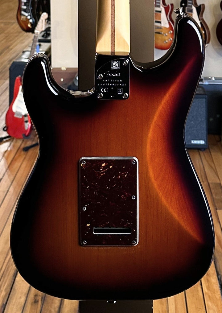 American Professional II Stratocaster – 3 Color Sunburst w/Maple
