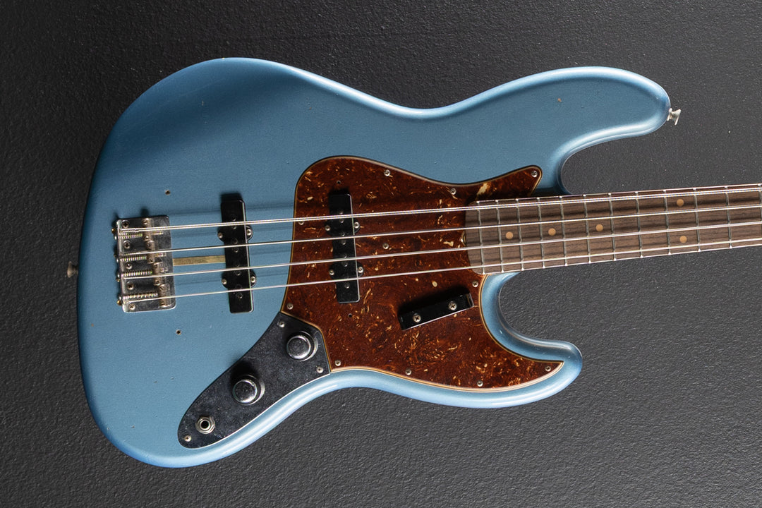 1960 Journeyman Relic Jazz Bass &