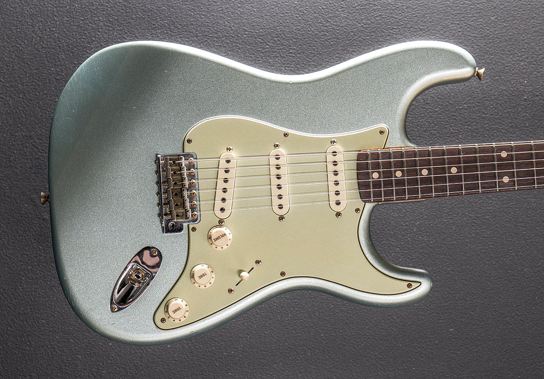 Used Limited Edition 1959 Special Journeyman Relic Strat &