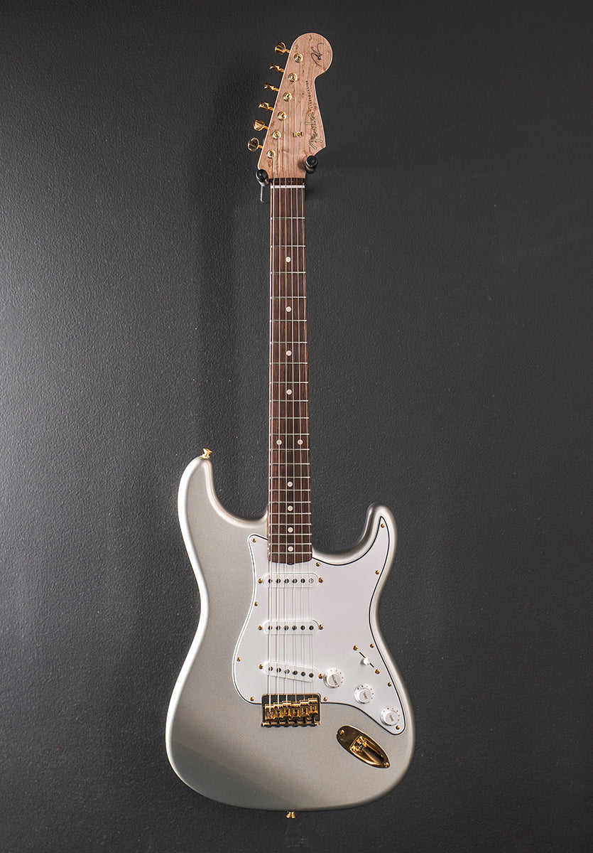 Used Robert Cray Signature Strat &