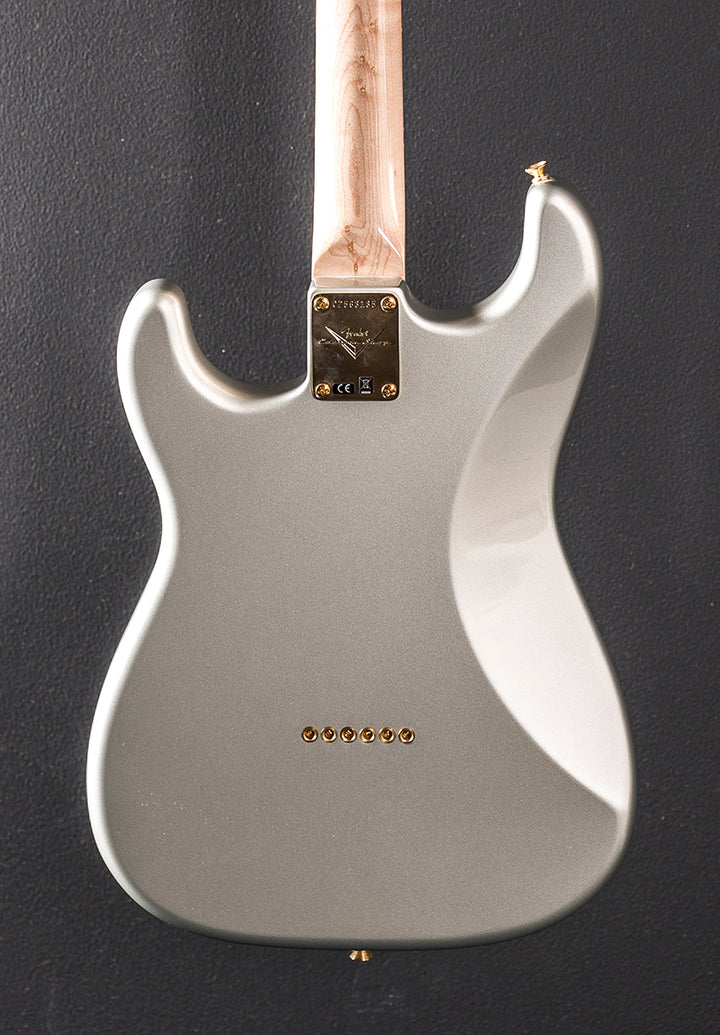 Used Robert Cray Signature Strat &