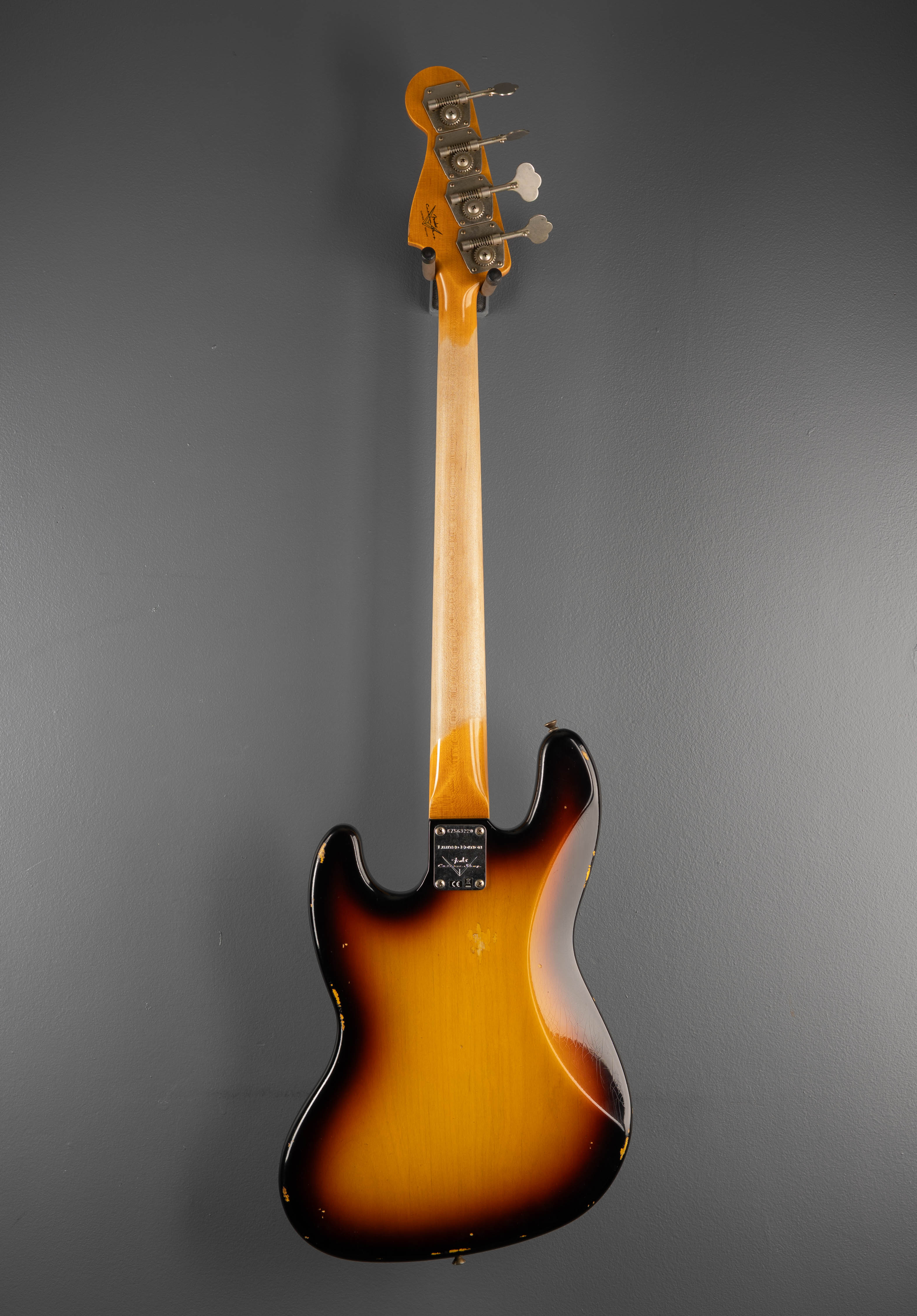 Limited Edition 1960 Relic Jazz Bass – Dave's Guitar Shop