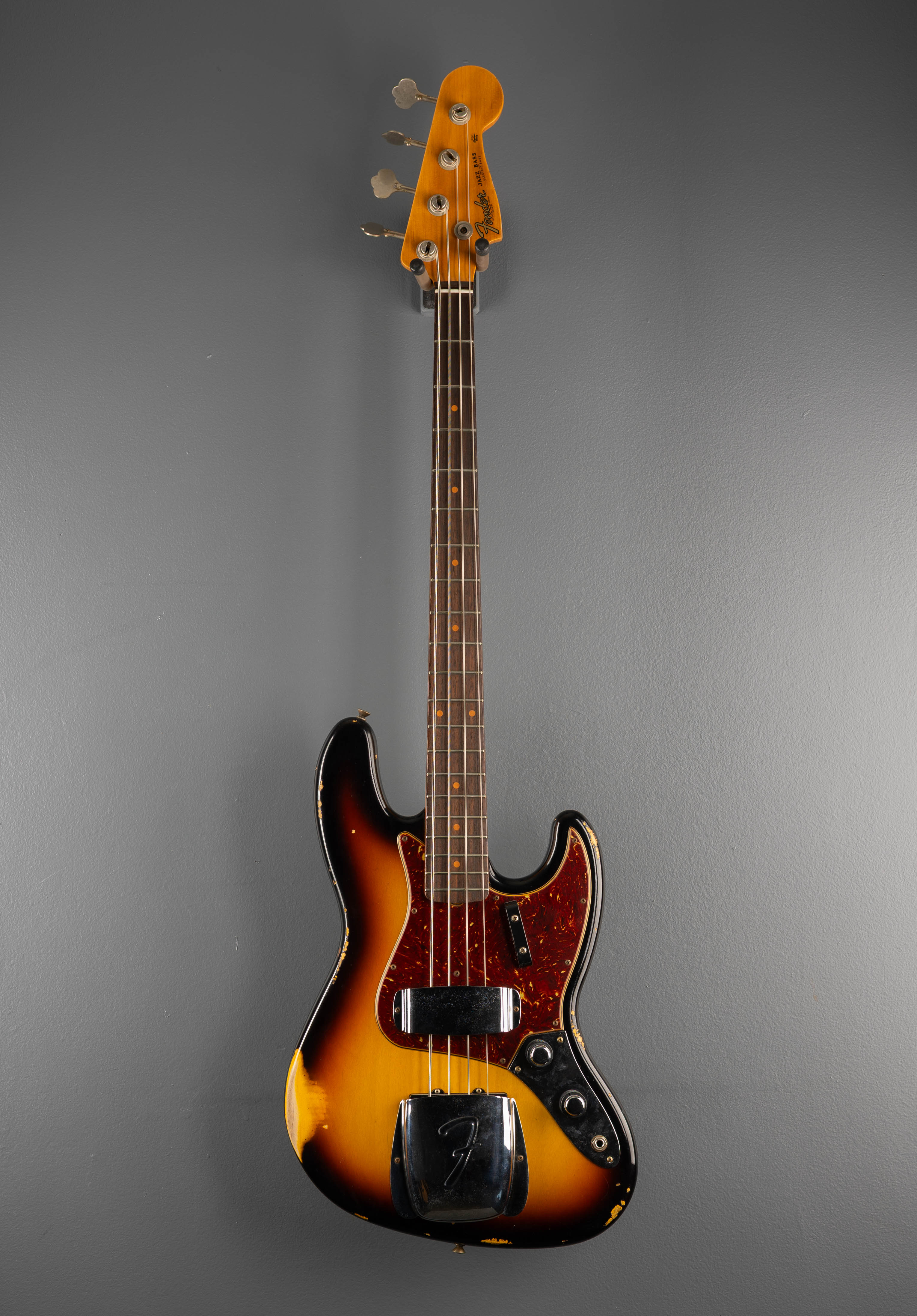 Limited Edition 1960 Relic Jazz Bass – Dave's Guitar Shop