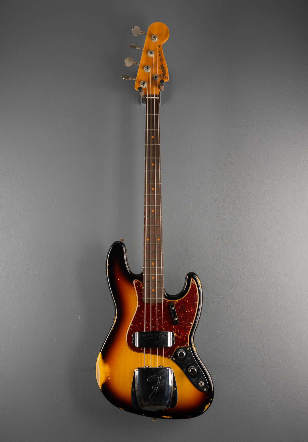 Limited Edition 1960 Relic Jazz Bass