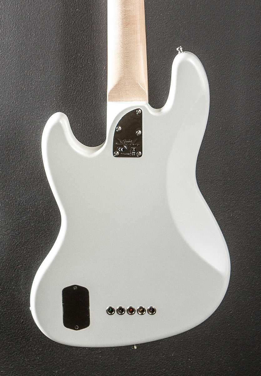 Used Custom Classic Jazz Bass V '24